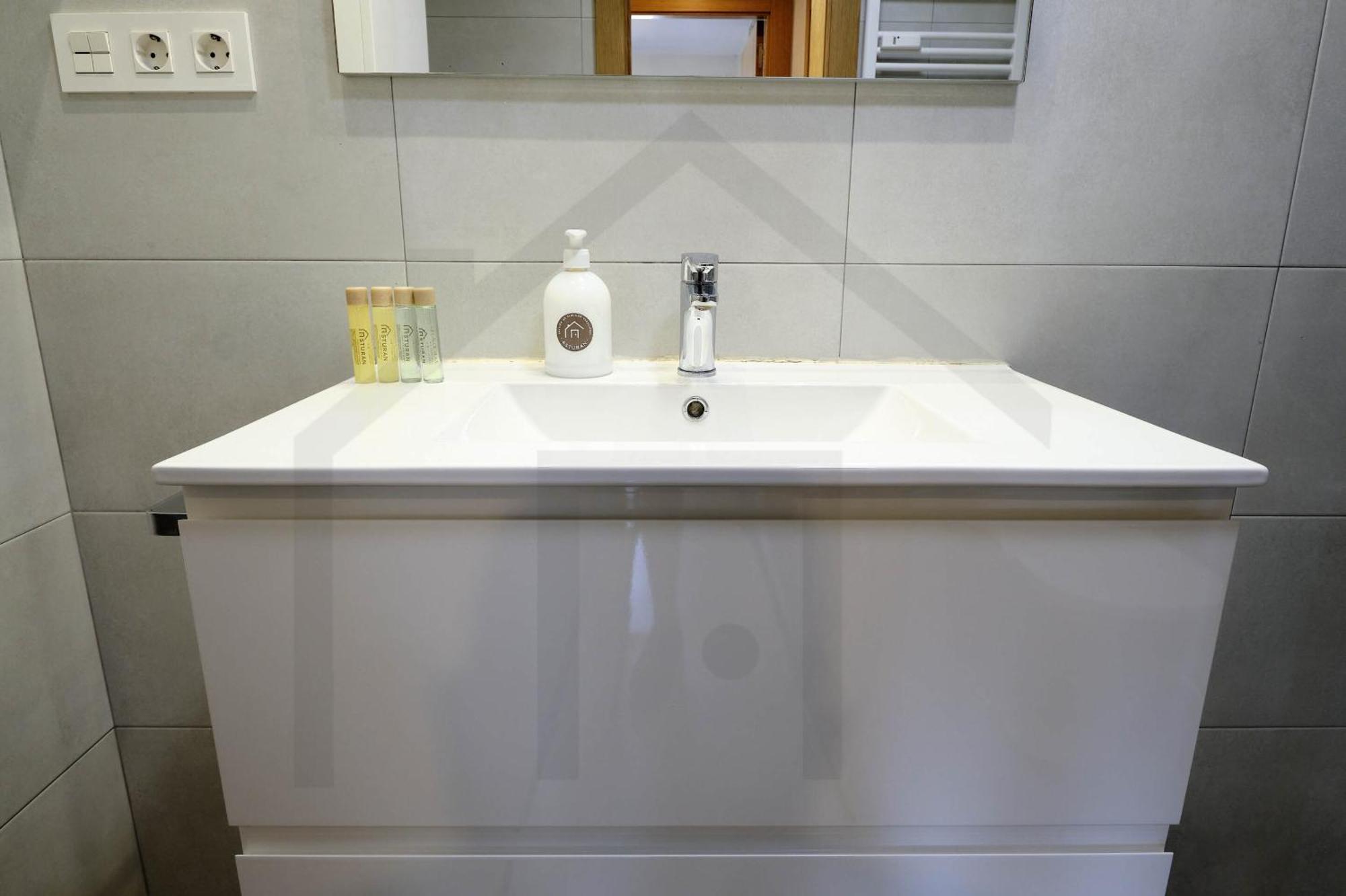 Campoamor Centro - Coqueto Apartamento Con Wifi. 오비에도 외부 사진