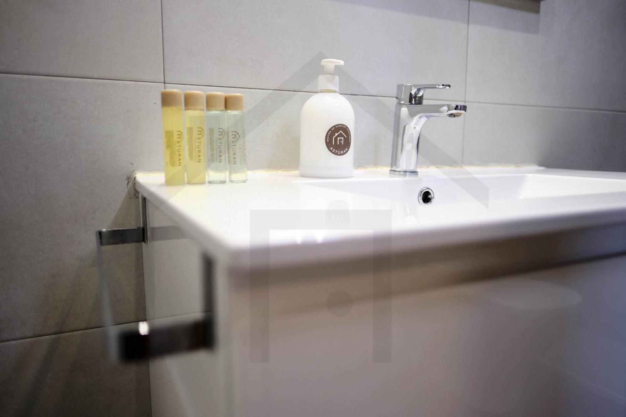 Campoamor Centro - Coqueto Apartamento Con Wifi. 오비에도 외부 사진